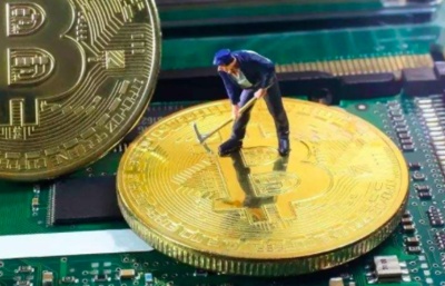 Mining farms must focus on sustainable energy and cooling systems